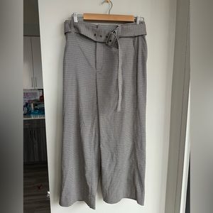 Banana Republic- Cropped Wide Leg Pants